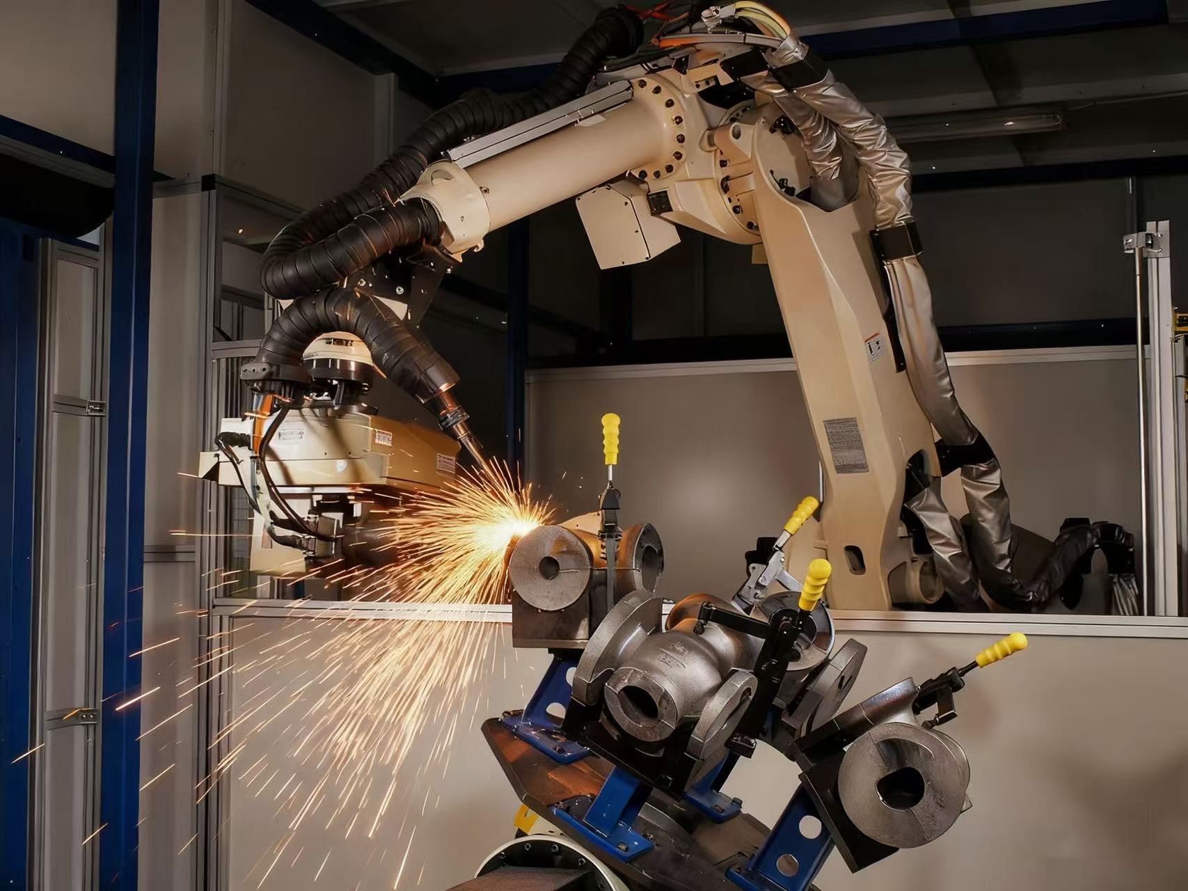 浙江新控AI赋能打磨机器人系列：智能感知与自适应技术的创新实践